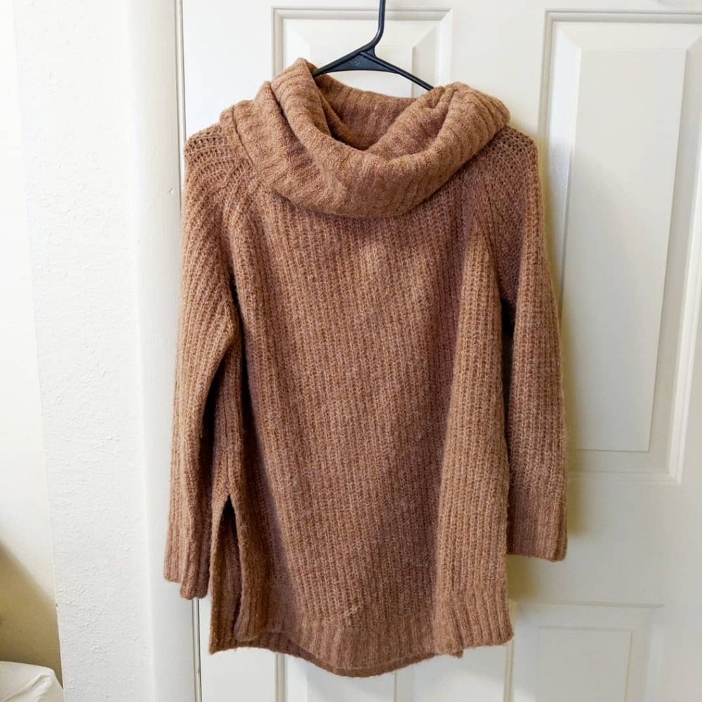 Dusty pink sweater